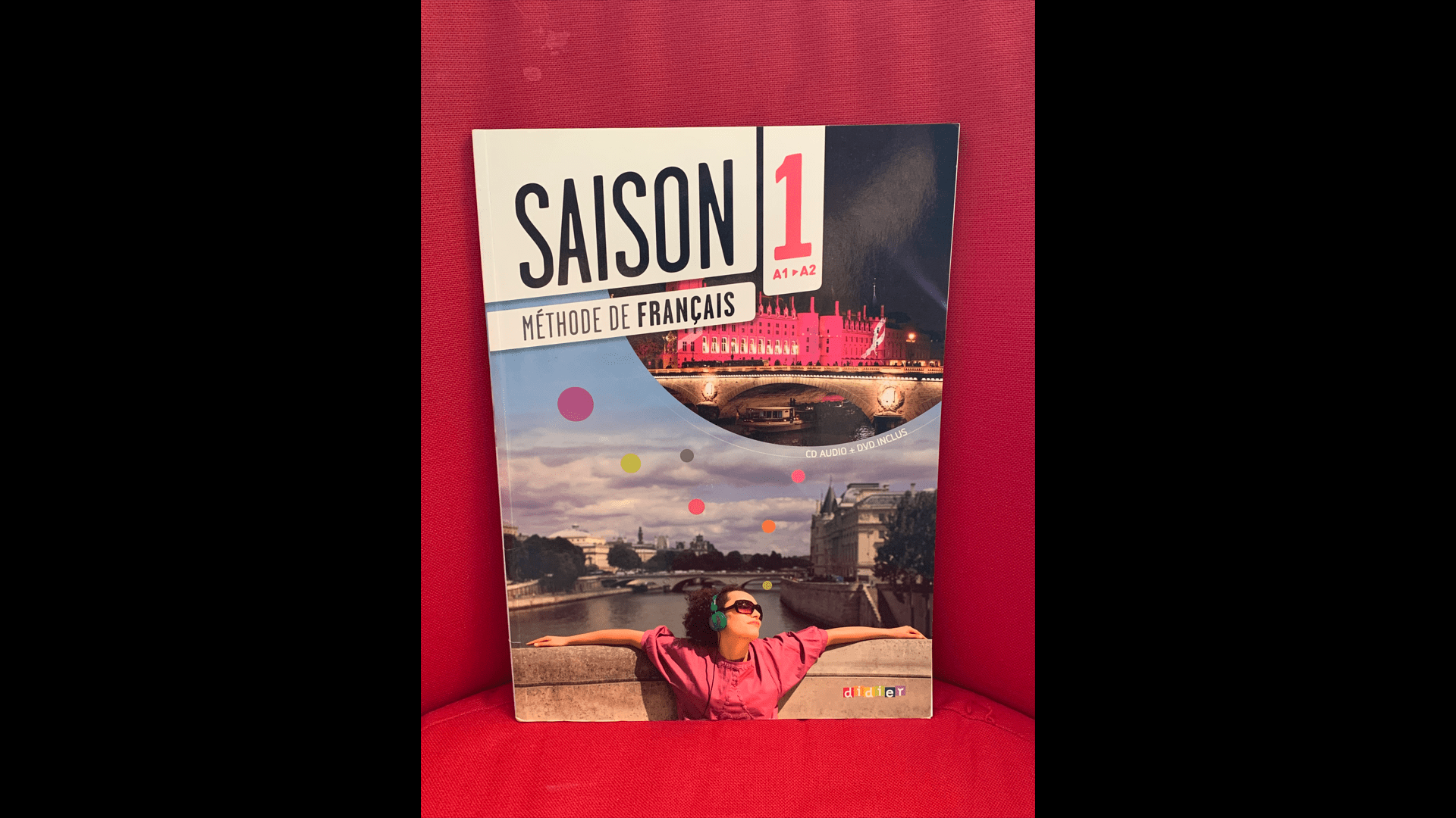 Saison 1 - Click to enlarge picture.